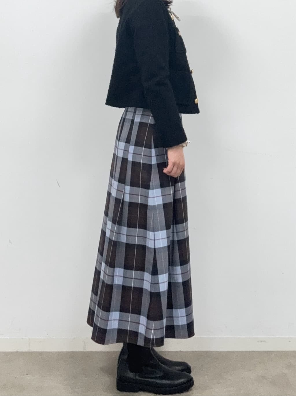 BUNさんの「DRESSTERIOR｜◆チェックタックソフトプリーツスカート」を使ったコーディネート