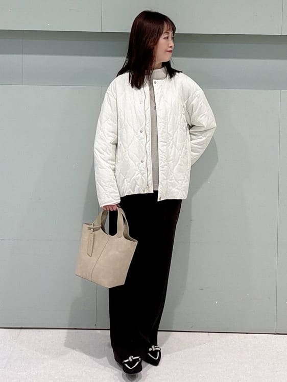 makiさんの「UNTITLED｜【洗える】スポンディッシュ ボトルネックニット」を使ったコーディネート