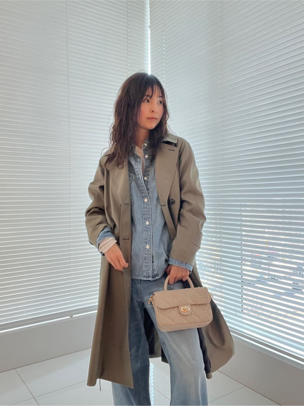 misaさんの「DRESSTERIOR｜ヴィンテージ加工ワイドデニムパンツ」を使ったコーディネート