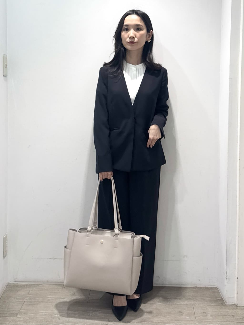 yuicciさんの「OPAQUE.CLIP｜《通勤／セットアップ対応》 Vネックジャケット／ダブルクロス【洗濯機OK】」を使ったコーディネート