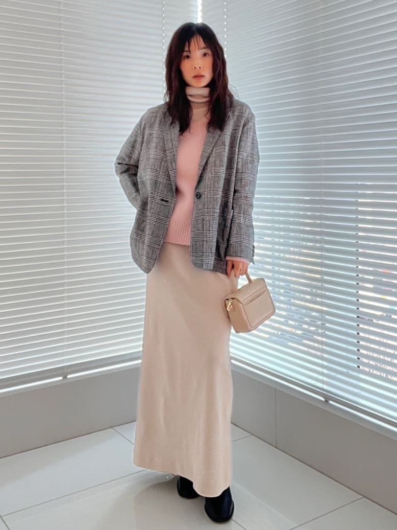 misaさんの「DRESSTERIOR｜アルパカブレンドVネックニット」を使ったコーディネート