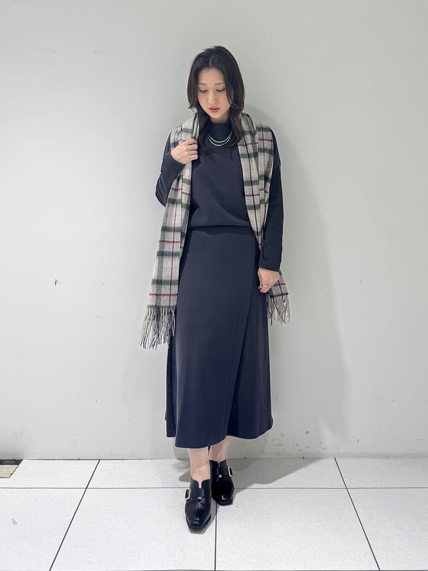そんさんの「INDIVI｜【SETUP可能／洗える／UVケア】ライトジャージ ボトルネックトップス」を使ったコーディネート
