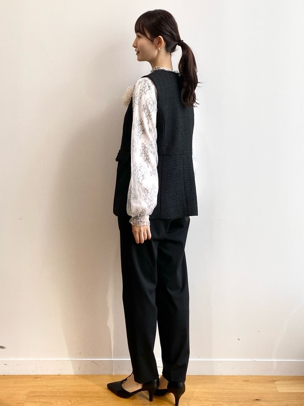 みさかさんの「index｜フリルハイネックレーストップス【洗濯機OK】」を使ったコーディネート