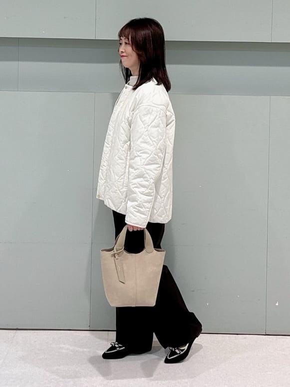 makiさんの「UNTITLED｜【洗える】スポンディッシュ ボトルネックニット」を使ったコーディネート