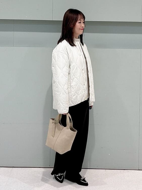 makiさんの「UNTITLED｜【洗える】スポンディッシュ ボトルネックニット」を使ったコーディネート