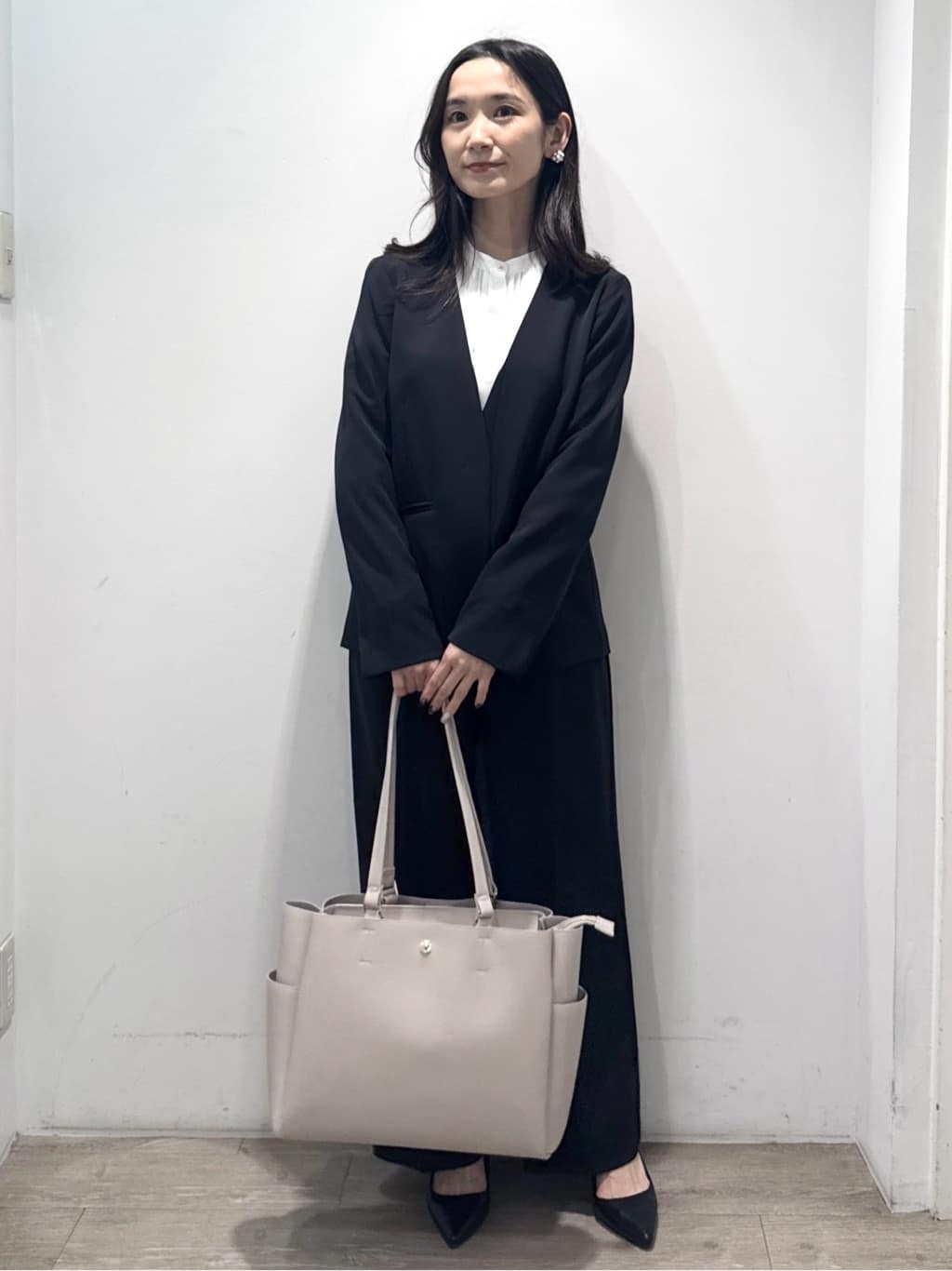 yuicciさんの「OPAQUE.CLIP｜《通勤／セットアップ対応》 Vネックジャケット／ダブルクロス【洗濯機OK】」を使ったコーディネート