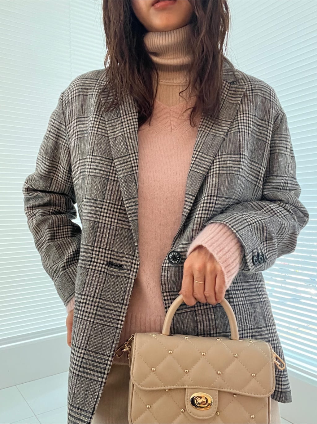 misaさんの「DRESSTERIOR｜アルパカブレンドVネックニット」を使ったコーディネート