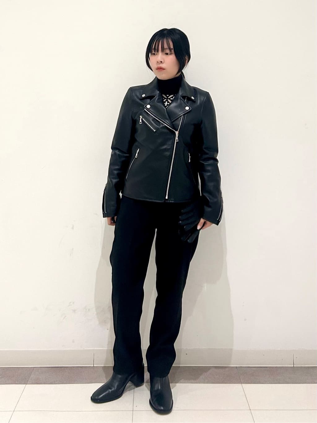 とりみさんの「DRESSTERIOR｜【本革】レザーダブルライダース」を使ったコーディネート
