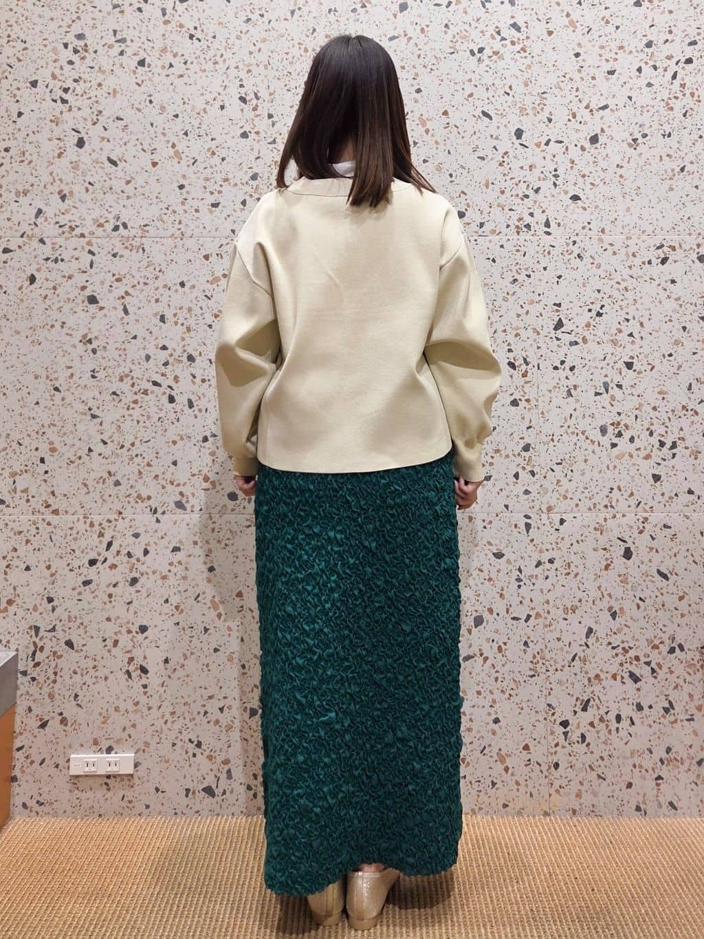 なつみさんの「OPAQUE.CLIP｜シアーハイネックトップス【洗濯機OK】」を使ったコーディネート