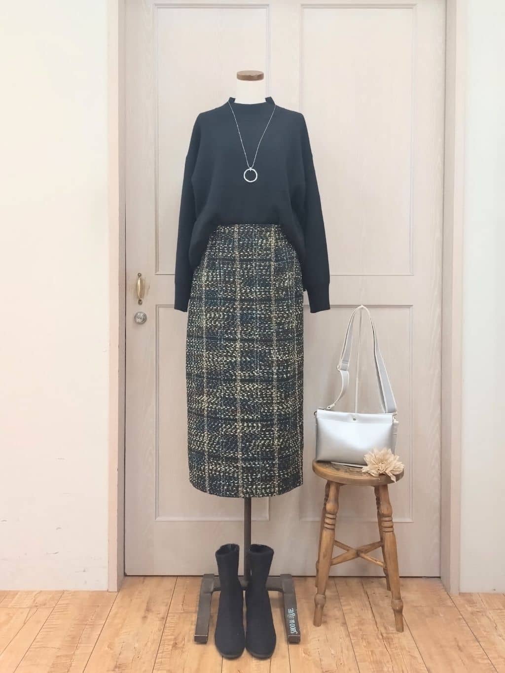 asaさんの「SHOO･LA･RUE｜【撥水/洗える】ショートフーディーダウン」を使ったコーディネート