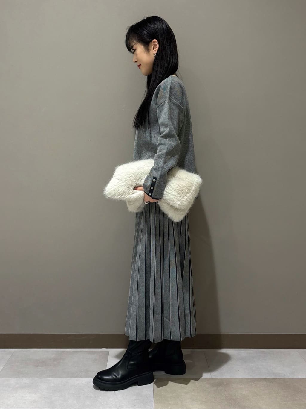 KEIKOさんの「INDIVI｜【名品／撥水／抗菌防臭】ロング丈リサイクルダウンコート」を使ったコーディネート