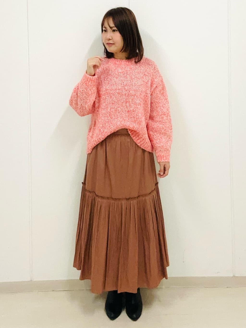 haseさんの「Reflect｜【一枚で着映え◎／ゆったり着られるワンサイズ】スパンコール&times;ラメニット」を使ったコーディネート