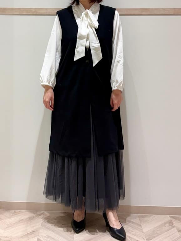 c_h_i_k_aさんの「SHOO･LA･RUE｜【洗濯機可/セットアップ可/S-3L】きちんと楽に。カットジョーゼットノーカラージャケット」を使ったコーディネート