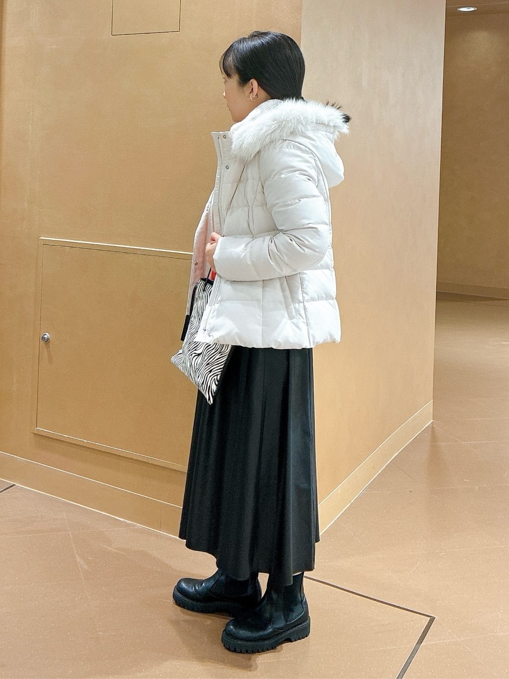 hattoriさんの「INDIVI｜【カシミヤ混】ミドルゲージ ハイネックニット」を使ったコーディネート