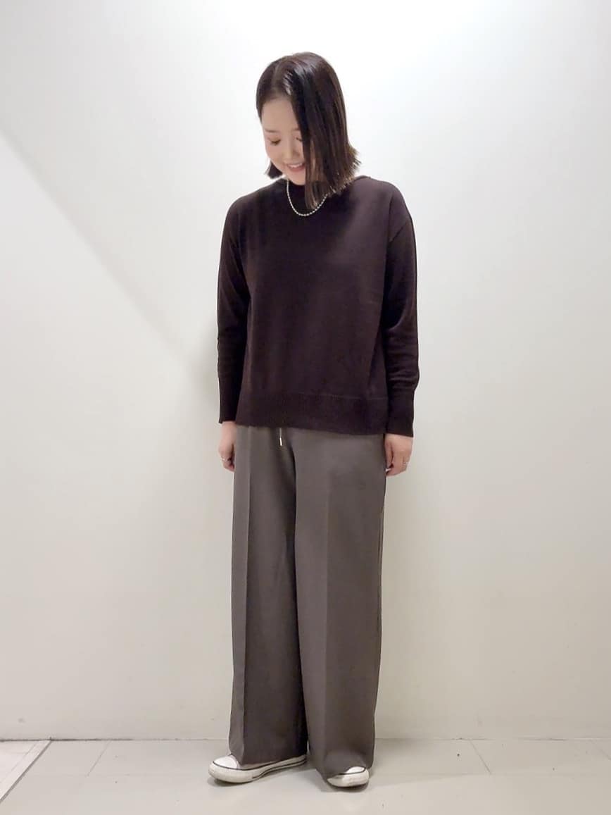 YUIさんの「UNTITLED｜【8色展開/体型カバー】魅せるタイムレスニット」を使ったコーディネート