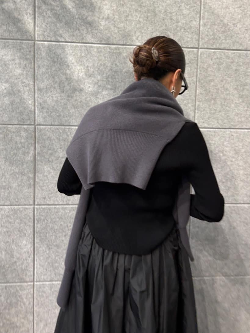 ibuさんの「CODE A｜zip form cardigan」を使ったコーディネート