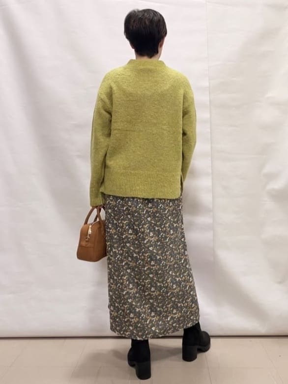 なっちゃんさんの「SHOO･LA･RUE｜【S-LL】華やかで主役 花柄Aラインスカート」を使ったコーディネート