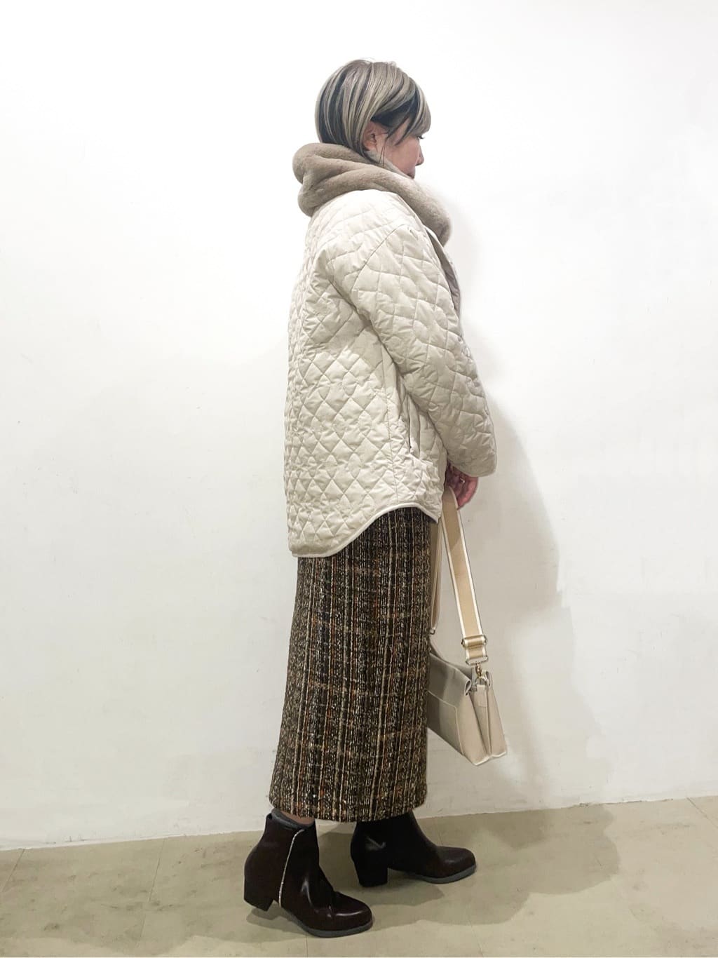 Ricoさんの「SHOO･LA･RUE｜【2点セット/洗濯機可/S-LL】着回しがきく もちもちハイネックニット+裾シャツインナー」を使ったコーディネート