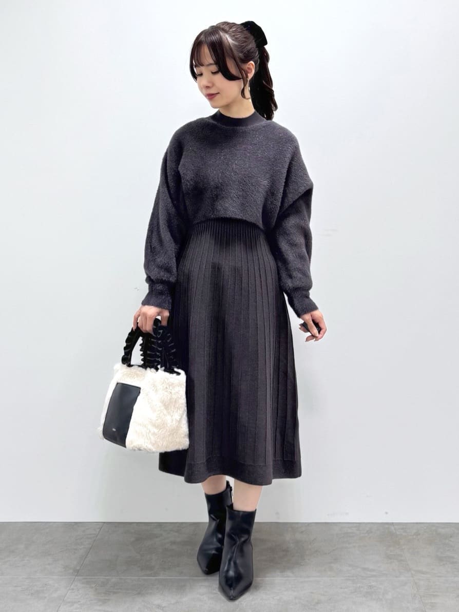 kozuさんの「index｜ラメフェザープルオーバーセット ニットワンピース【洗濯機OK】《XS～LL》」を使ったコーディネート