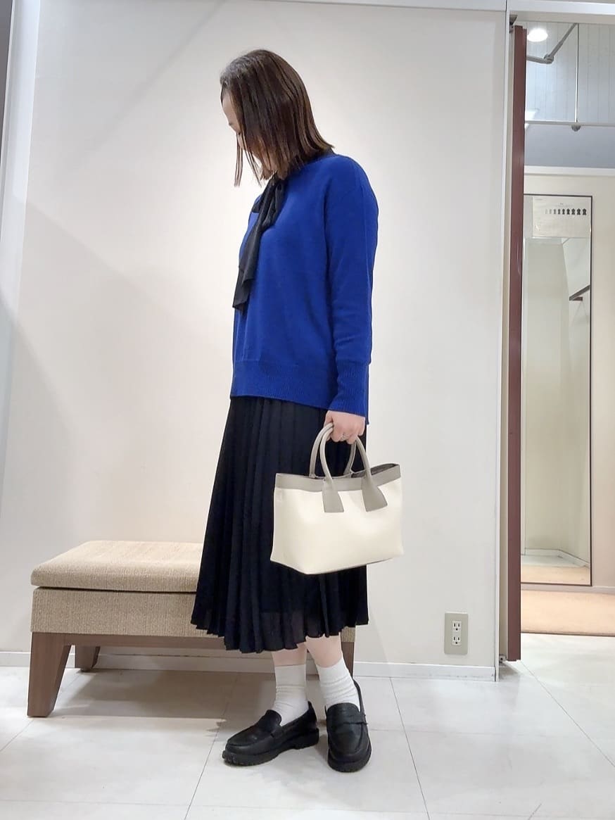 YUIさんの「UNTITLED｜【ロング丈/軽やか】テーラード　リバーコート」を使ったコーディネート