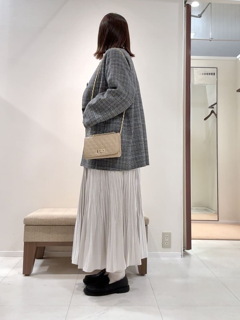 YUIさんの「UNTITLED｜【ミディ丈/軽やか】セミラグランリバー コート」を使ったコーディネート