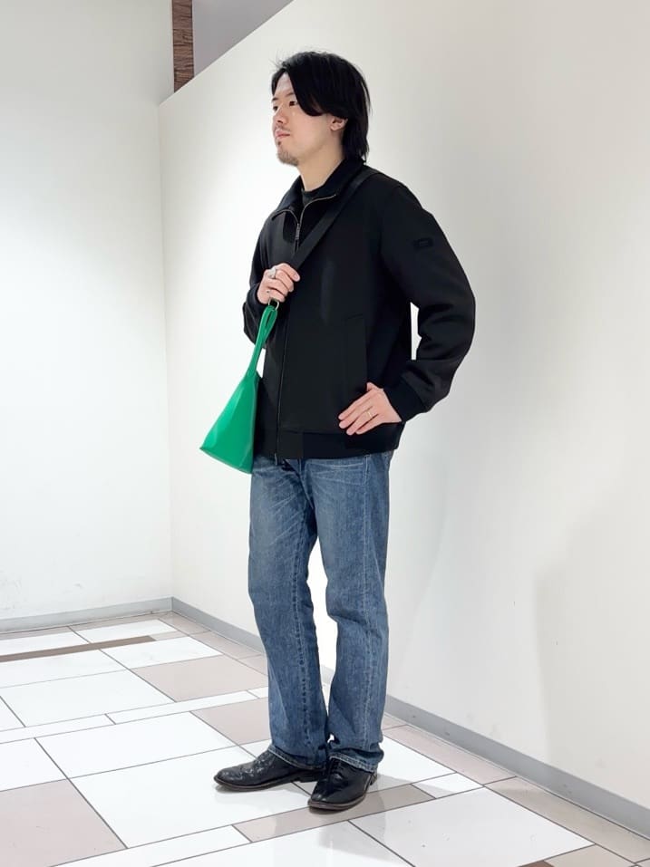 及川さんの「TAKEO KIKUCHI｜【JUST ONE LAYER】ダウンファブリック ジップアップ リブ ブルゾン」を使ったコーディネート