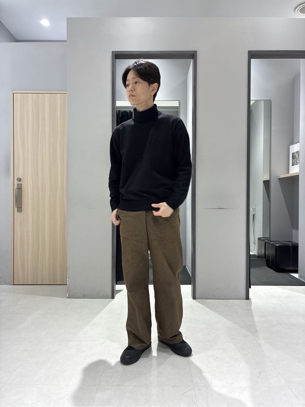 わいずみさんの「TAKEO KIKUCHI｜【袖取り外し可】デタッチャブル ダウンブルゾン」を使ったコーディネート