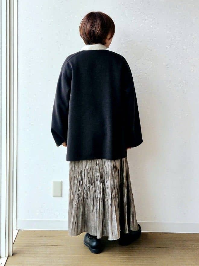 やじまさんの「UNTITLED｜【ミディ丈/軽やか】セミラグランリバー コート」を使ったコーディネート