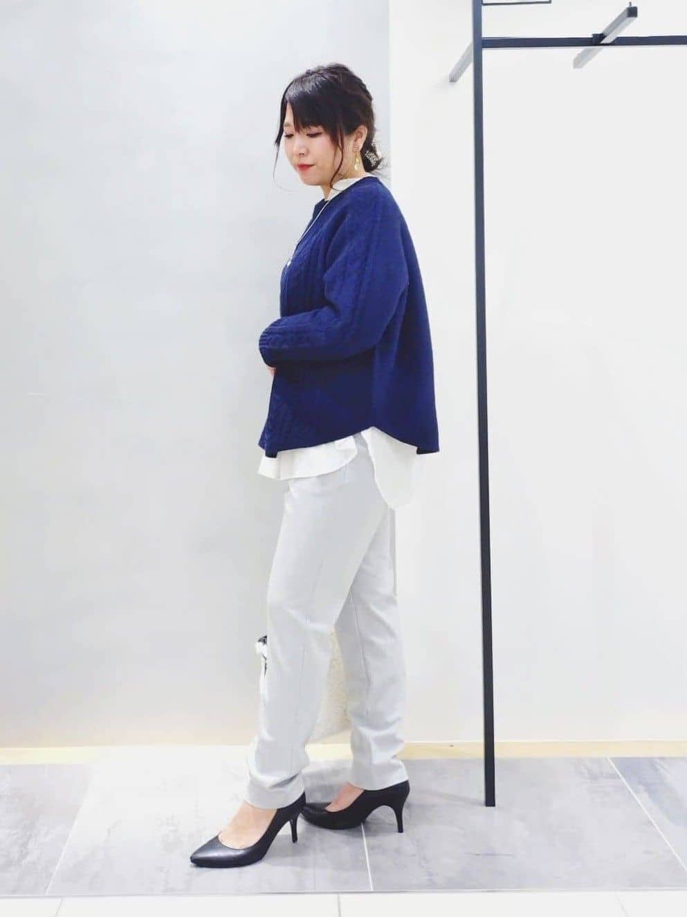 TOMOMIさんの「INDIVI｜【合皮／ミドルサイズ】春カラーフォルムバッグ」を使ったコーディネート