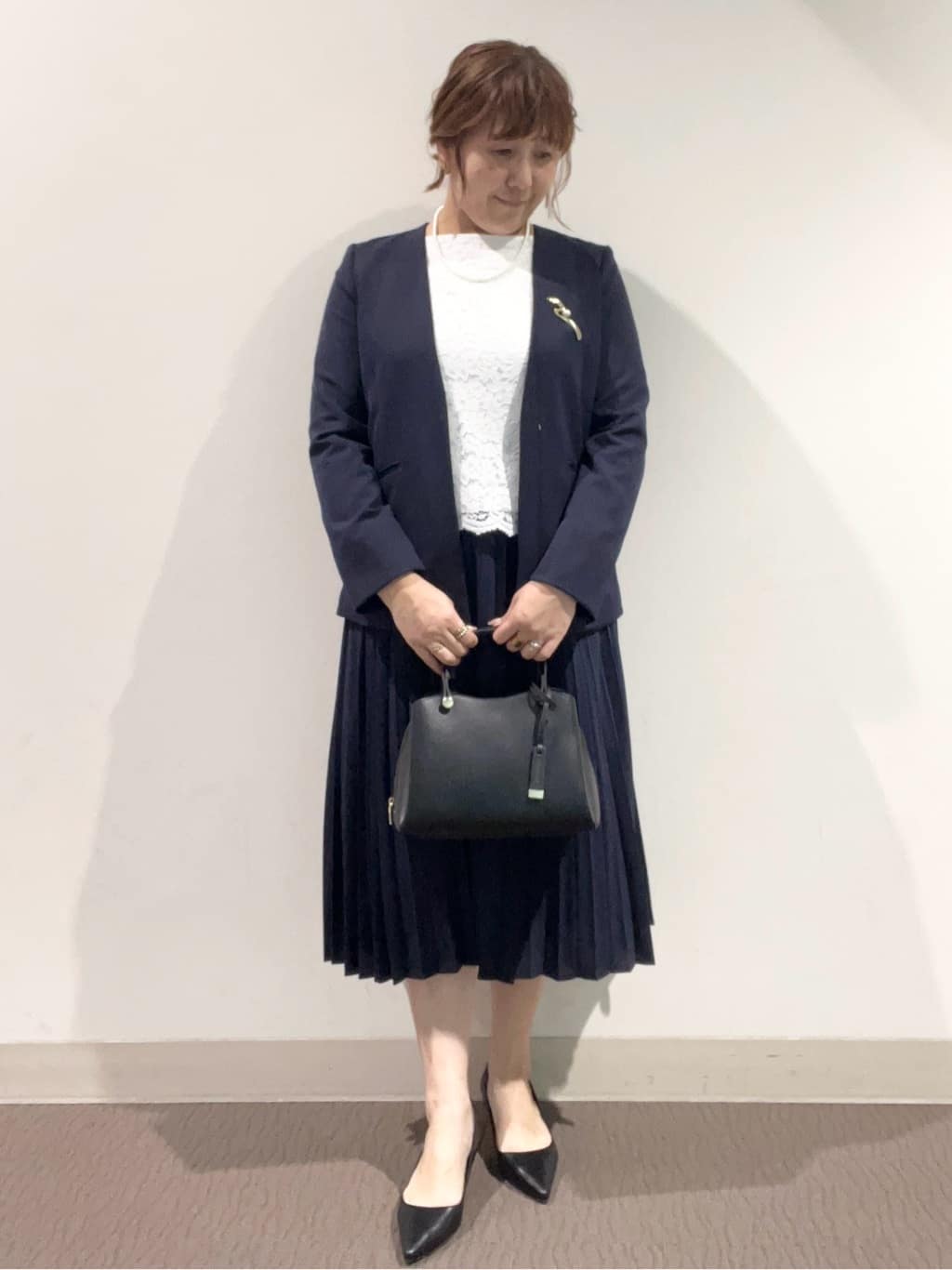 のん.Yさんの「OPAQUE.CLIP｜《通勤／セットアップ対応》 Vネックジャケット／ダブルクロス【洗濯機OK】」を使ったコーディネート