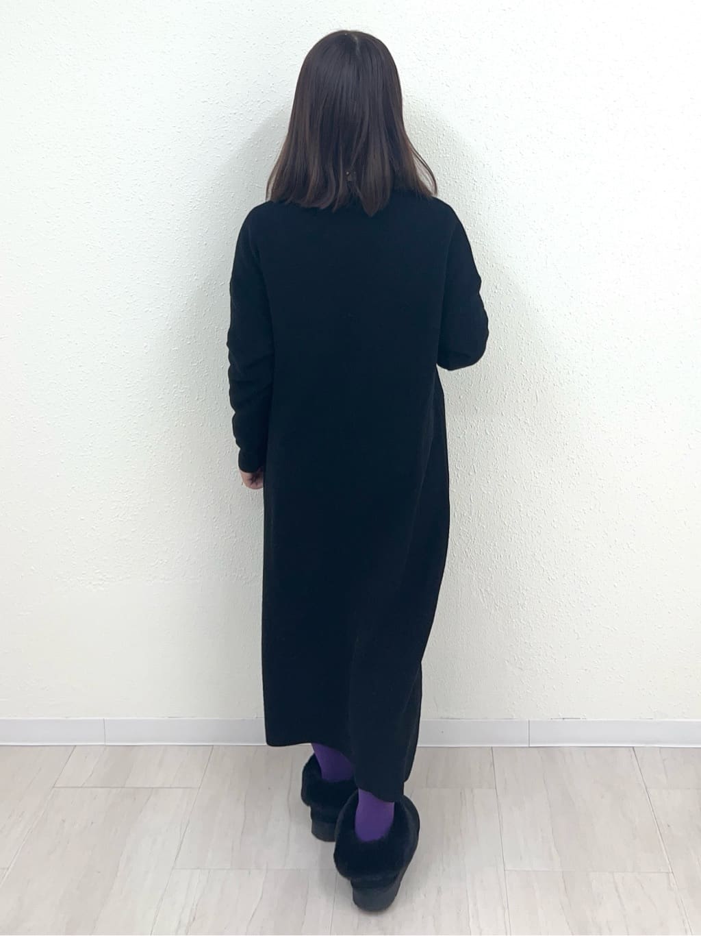 Mitsukiさんの「UNTITLED｜【ロング丈/ゆったりシルエット】テントライン ニットワンピース」を使ったコーディネート
