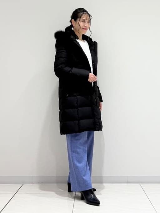 kayoさんの「INDIVI｜【名品／撥水／抗菌防臭】ロング丈リサイクルダウンコート」を使ったコーディネート