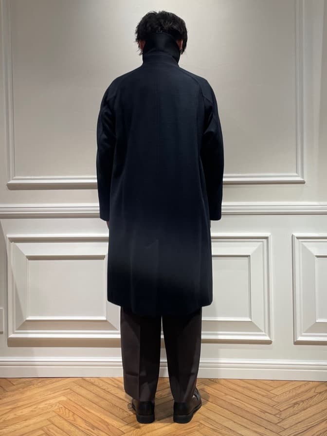 橋本さんの「DRESSTERIOR｜オックスフォード ラウンドカラーシャツ」を使ったコーディネート
