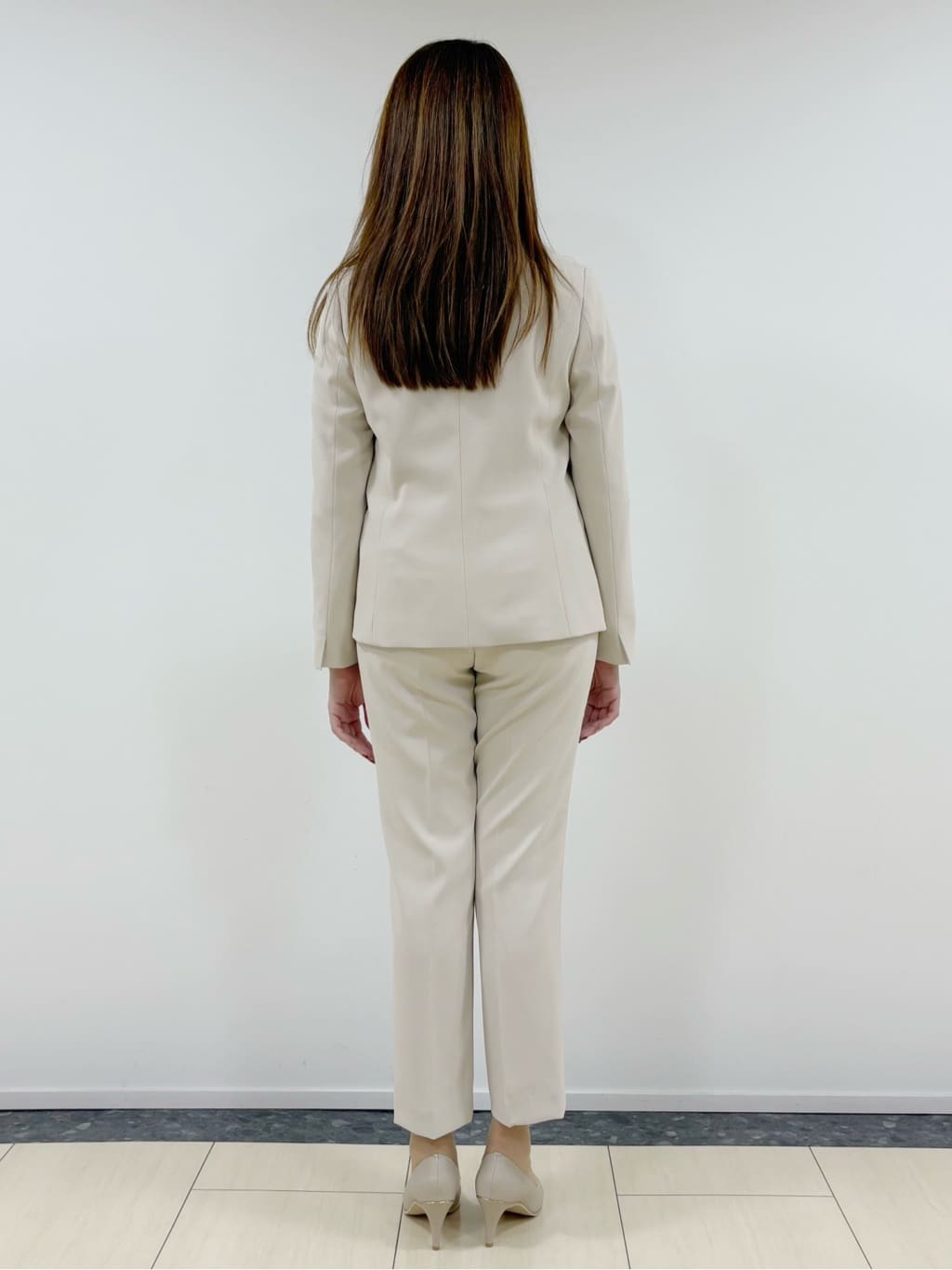 Annaさんの「COUP DE CHANCE｜【洗える／日本製】女性らしい細ボウタイブラウス」を使ったコーディネート