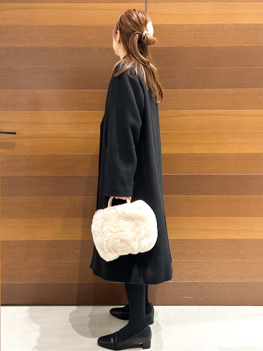 yumiさんの「OPAQUE.CLIP｜カシミヤブレンドウールチェスターコート」を使ったコーディネート