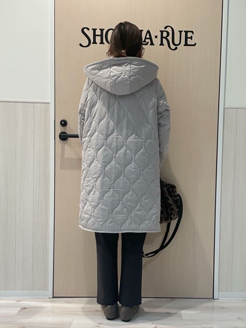 funafunaさんの「SHOO･LA･RUE｜【S-LL/洗濯機可】ふわふわが魅力 ハイネックニットプルオーバー」を使ったコーディネート
