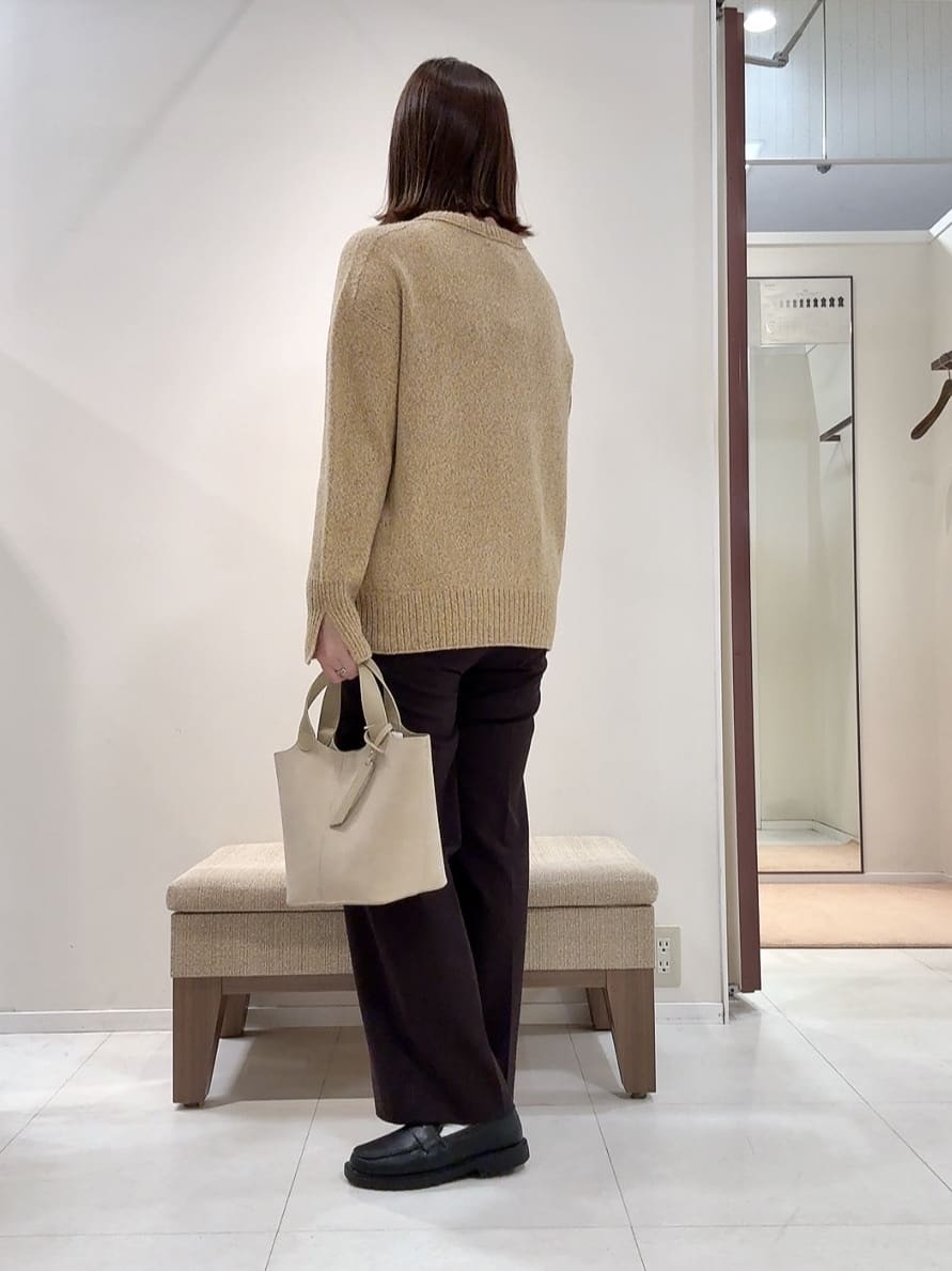 YUIさんの「UNTITLED｜【はっ水機能/フード取り外し可/防寒】ロングダウンコート」を使ったコーディネート