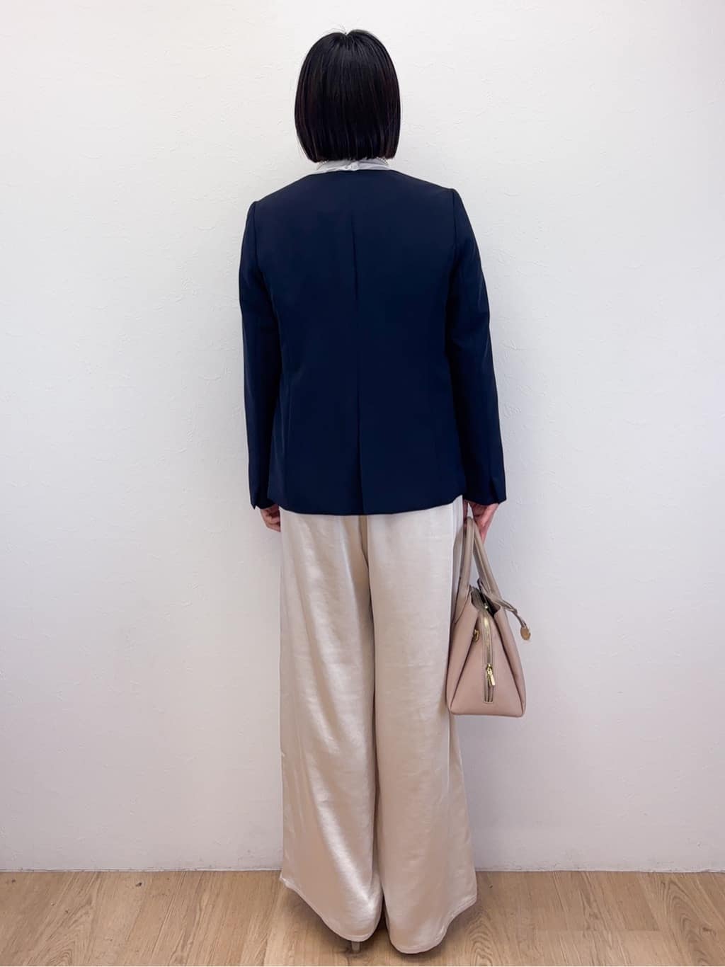 Takeさんの「OPAQUE.CLIP｜《通勤／セットアップ対応》 Vネックジャケット／ダブルクロス【洗濯機OK】」を使ったコーディネート