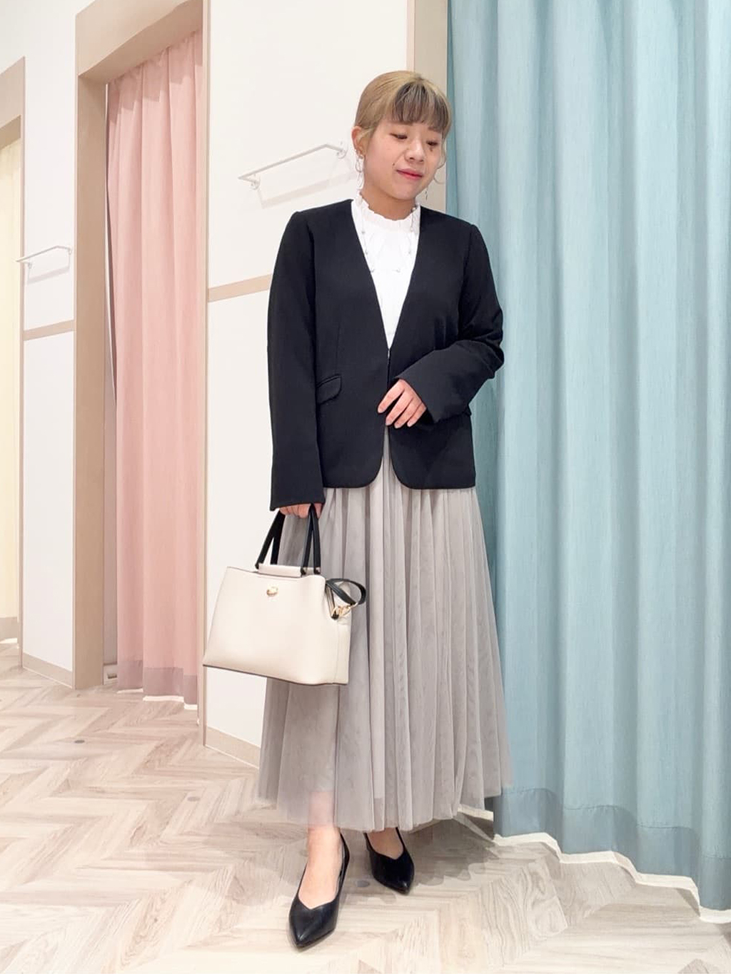 まちゃんなちゃんさんの「SHOO･LA･RUE｜【洗濯機可/セットアップ可/S-3L】きちんと楽に。カットジョーゼットノーカラージャケット」を使ったコーディネート