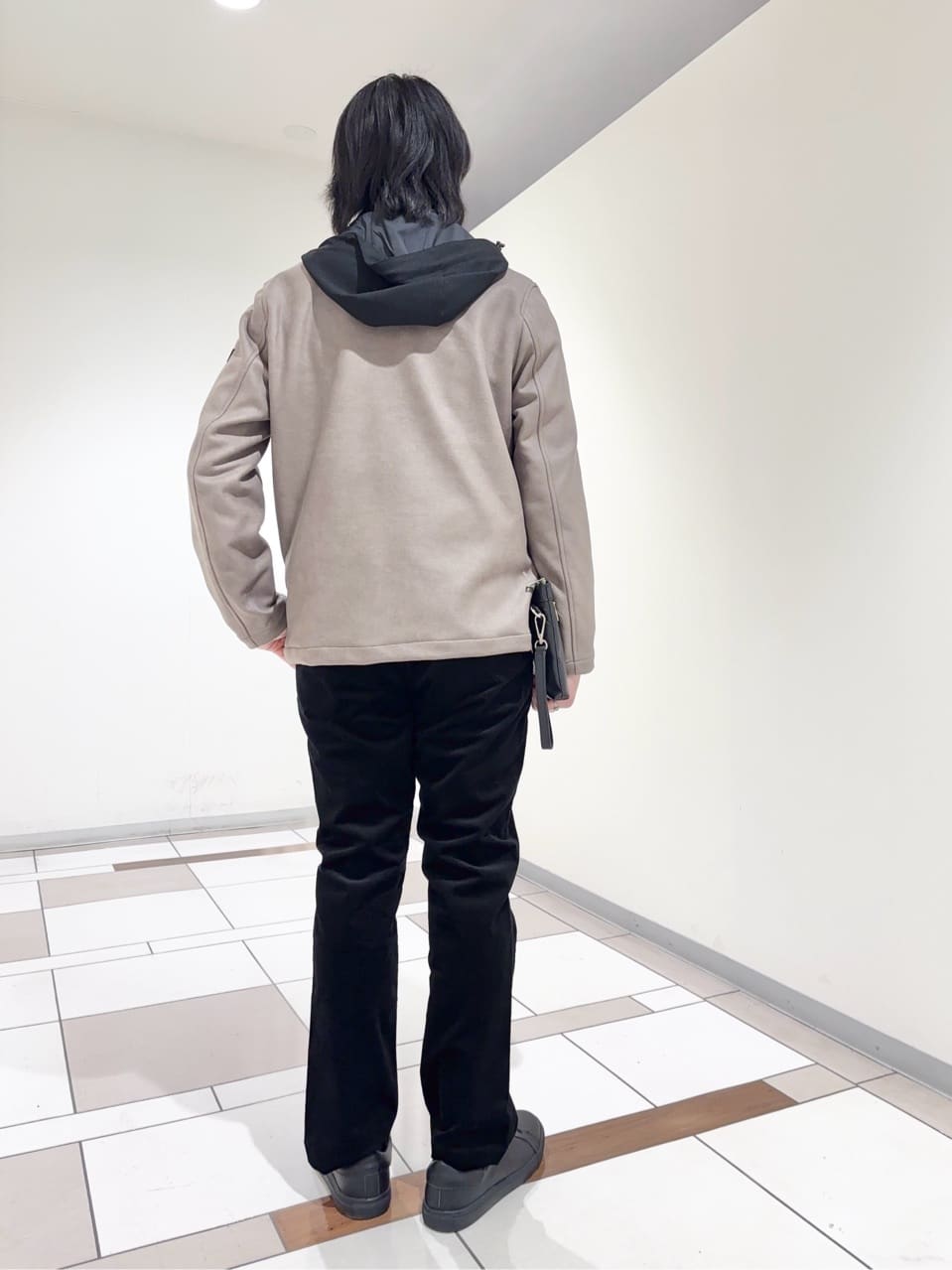 及川さんの「TAKEO KIKUCHI｜【JUST ONE LAYER】ダウンファブリック ジップアップ フード ブルゾン」を使ったコーディネート