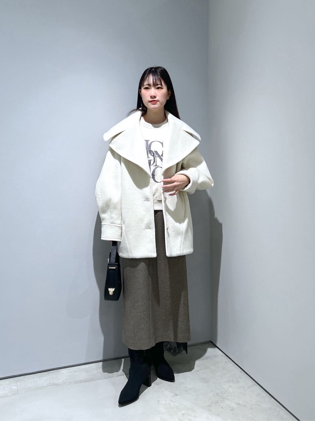 Renoさんの「INDIVI｜【MILLELA FIRENZE】ショルダームーンバッグ」を使ったコーディネート