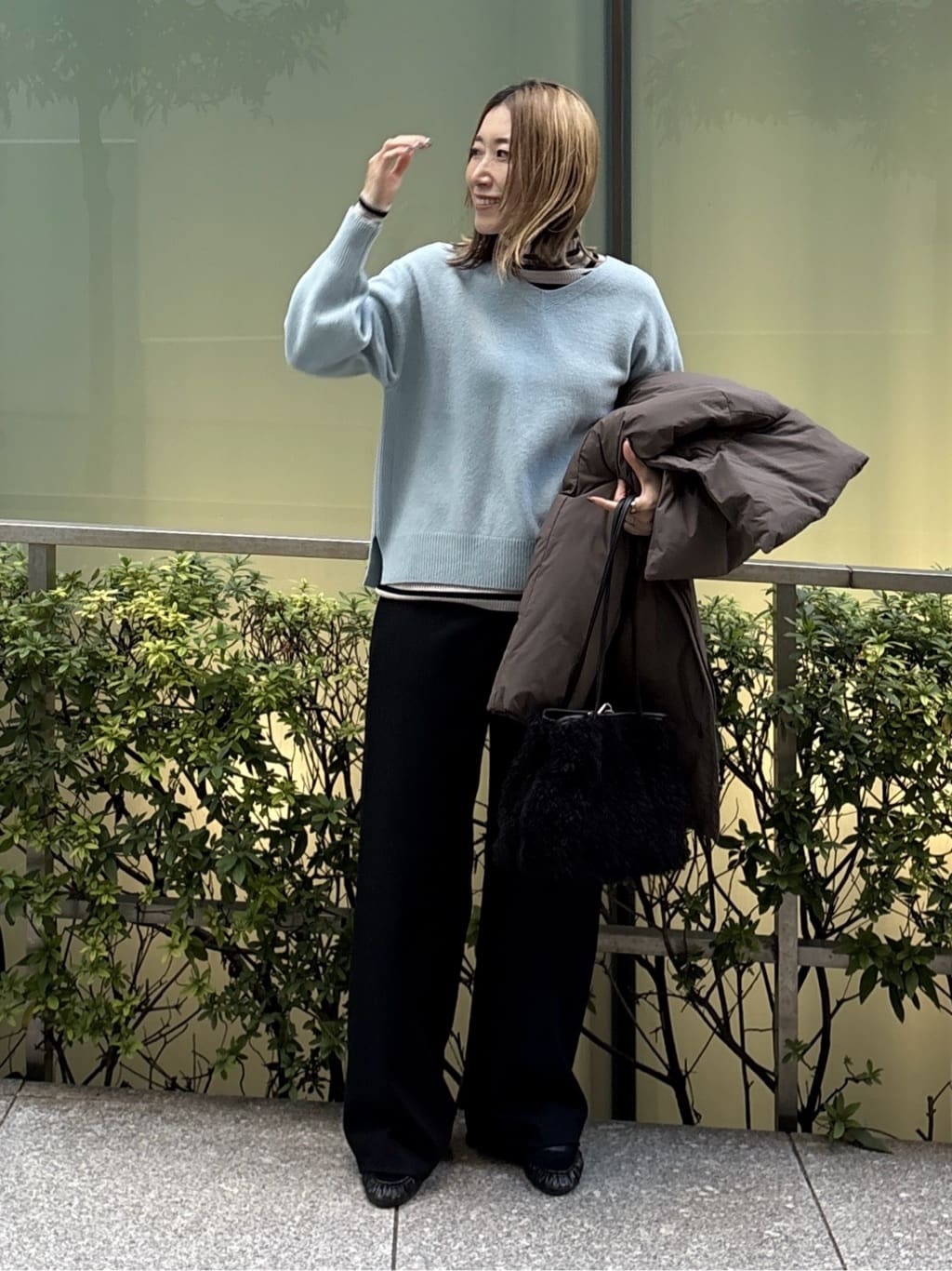 kotakiさんの「INDIVI｜【撥水／洗える／デザイン衿】ステッチレス ショートダウンコート」を使ったコーディネート