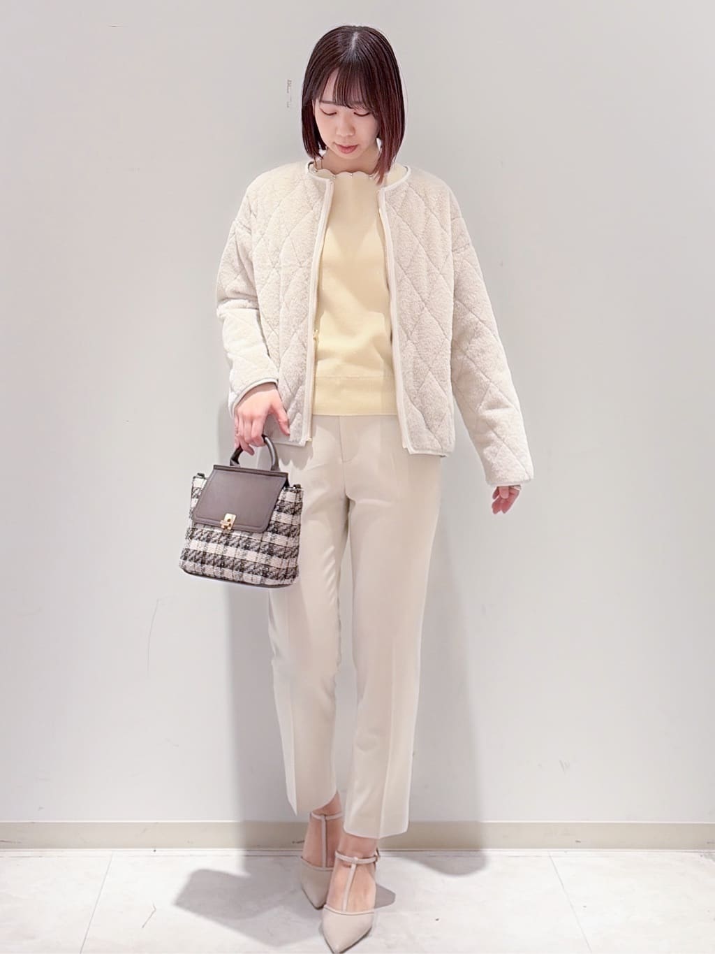 yurinaさんの「index｜ラメスカラップビジューデザインニット【洗濯機OK】《6col／S～LL》」を使ったコーディネート
