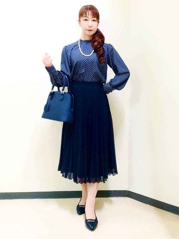 花さんの「Reflect｜【お食事会やお出かけに◎】ふんわりジャカード編みカーディガン」を使ったコーディネート
