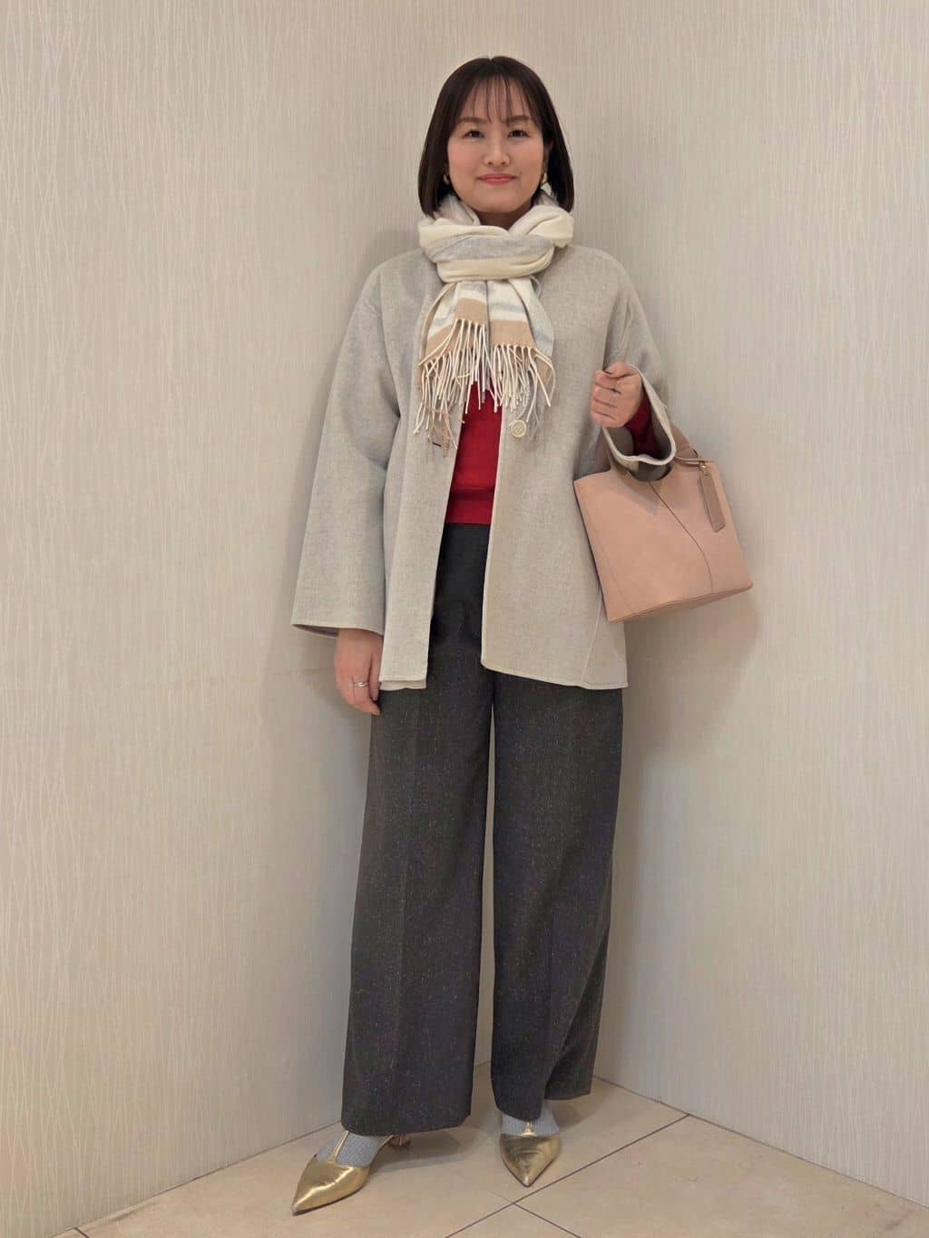 naokoさんの「UNTITLED｜【ミディ丈/軽やか】セミラグランリバー コート」を使ったコーディネート