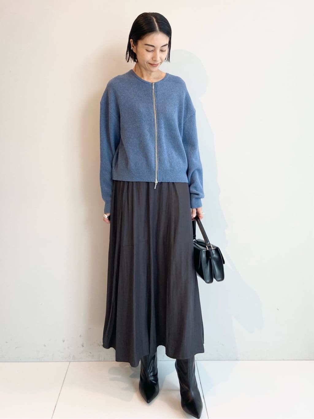 AYAさんの「UNTITLED｜【ゆったりサイズ／着丈短め】ジップニットカーディガン」を使ったコーディネート