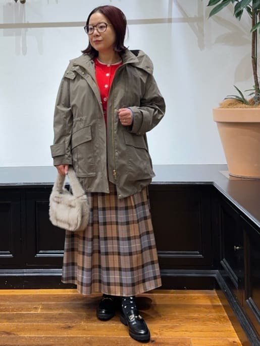 Asamiさんの「DRESSTERIOR｜コンパクトフェイクファーバッグ」を使ったコーディネート