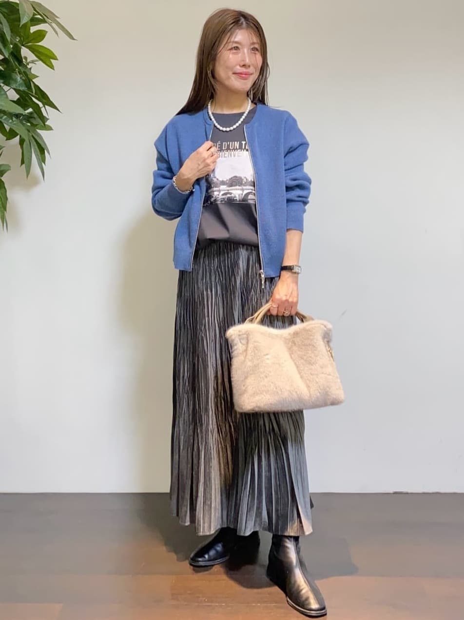 tomoさんの「UNTITLED｜【ゆったりサイズ／着丈短め】ジップニットカーディガン」を使ったコーディネート