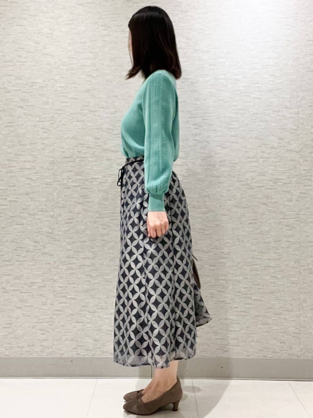 marikoさんの「Reflect｜【選べる8色／スカートにもパンツにも◎】ウール混ボートネックニット」を使ったコーディネート