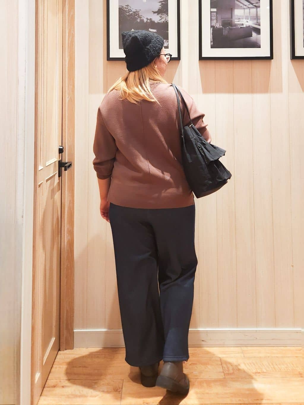 れーやんさんの「SHOO･LA･RUE｜【高レビュー】デニム見え 裏起毛ワイドパンツ」を使ったコーディネート